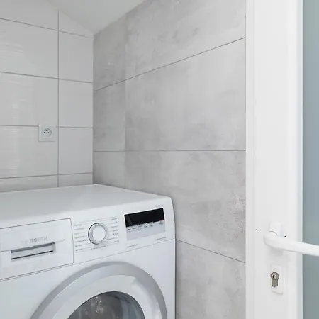 Classic & Elegant Moniuszki In By Renters Διαμέρισμα