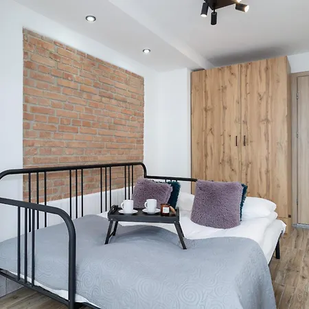 Classic & Elegant Moniuszki In By Renters *