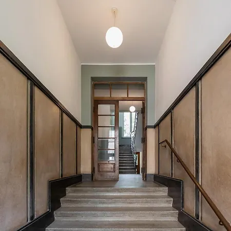 Classic & Elegant Moniuszki In By Renters Διαμέρισμα Krasków